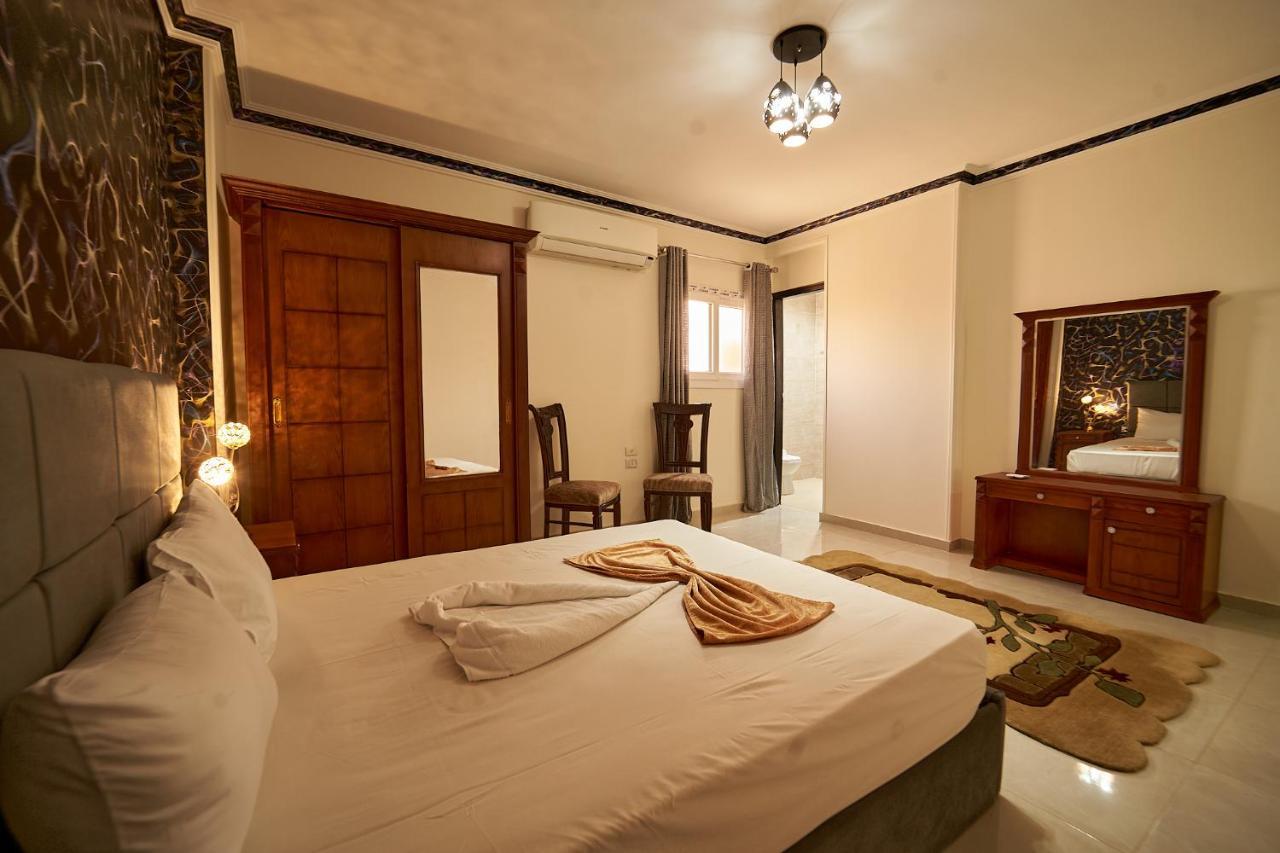 Gardenia Inn Nazlet el-Sisi Bagian luar foto